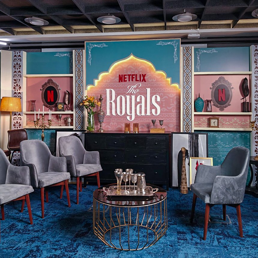 Custom Environments & Thematic Decor